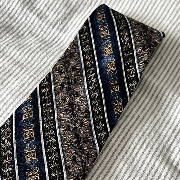 Christian Dior Vintage Royalty Neck Tie 100% Silk Blue - Picture 3 of 7